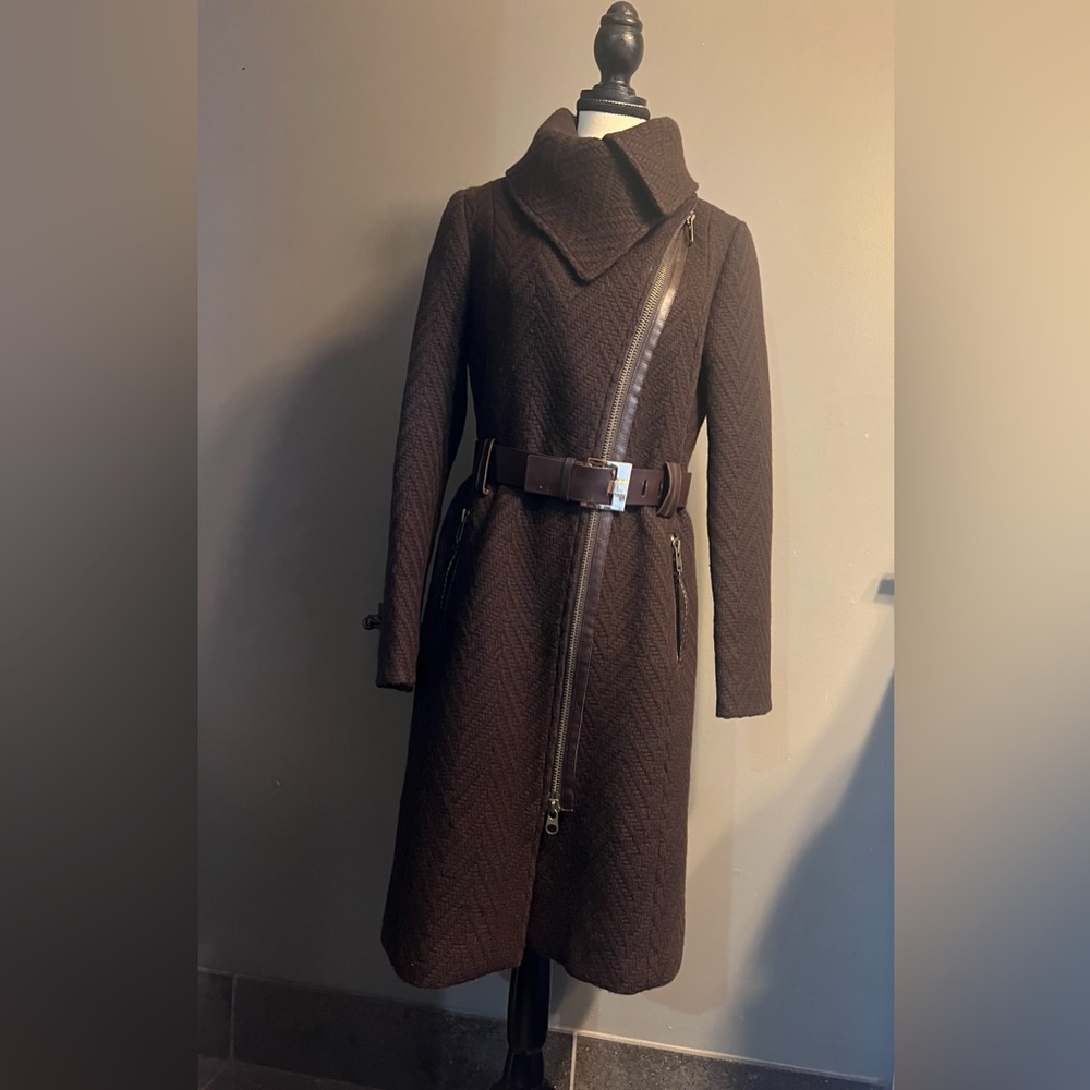 MACKAGE Asymmetrical Zip Belted Wool
Coat. Brown. Size M. EUC